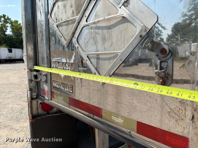 image for item FK3225 2009 Wabash refrigerated van trailer