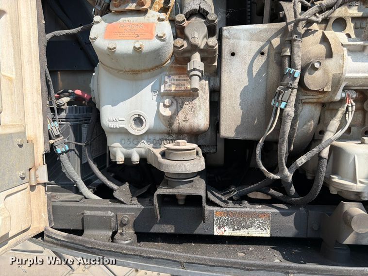 image for item FK3226 2012 Wabash refrigerated van trailer