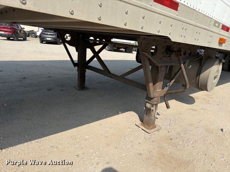 image for item FK3226 2012 Wabash refrigerated van trailer