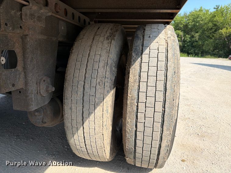 image for item FK3226 2012 Wabash refrigerated van trailer