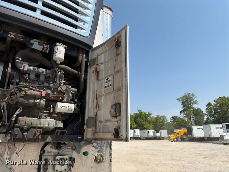 image for item FK3229 2014 Wabash refrigerated delivery truck