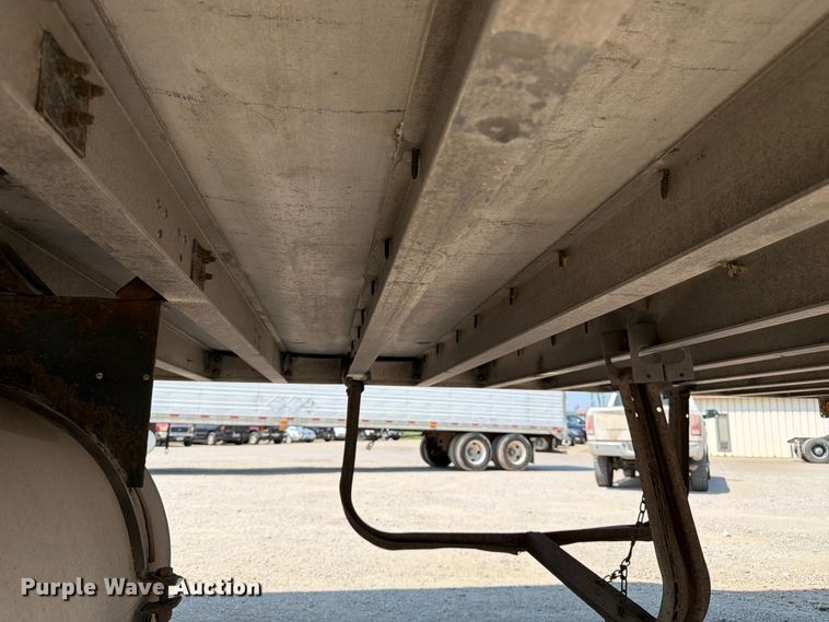 image for item FK3229 2014 Wabash refrigerated delivery truck