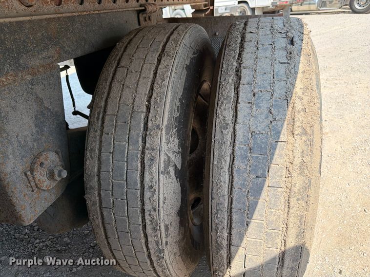image for item FK3229 2014 Wabash refrigerated delivery truck
