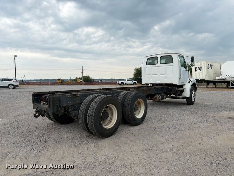 image for item FK3536 2004 Sterling L7500 truck cab and chassis