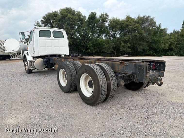 image for item FK3536 2004 Sterling L7500 truck cab and chassis