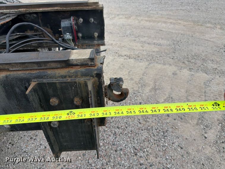 image for item FK3536 2004 Sterling L7500 truck cab and chassis