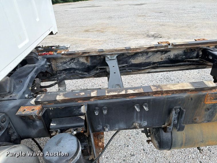 image for item FK3536 2004 Sterling L7500 truck cab and chassis