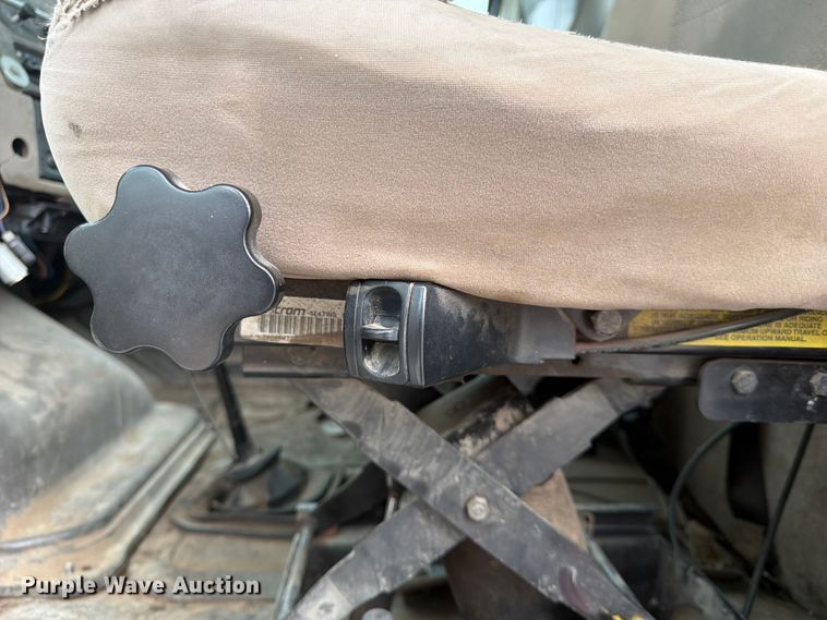 image for item FK3536 2004 Sterling L7500 truck cab and chassis