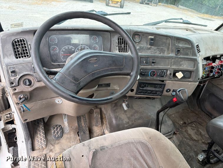 image for item FK3536 2004 Sterling L7500 truck cab and chassis