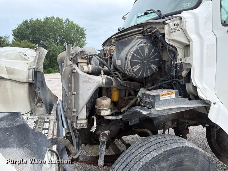 image for item FK3536 2004 Sterling L7500 truck cab and chassis