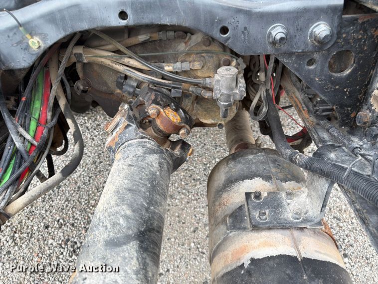 image for item FK3536 2004 Sterling L7500 truck cab and chassis