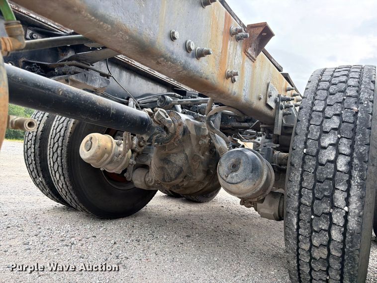image for item FK3536 2004 Sterling L7500 truck cab and chassis