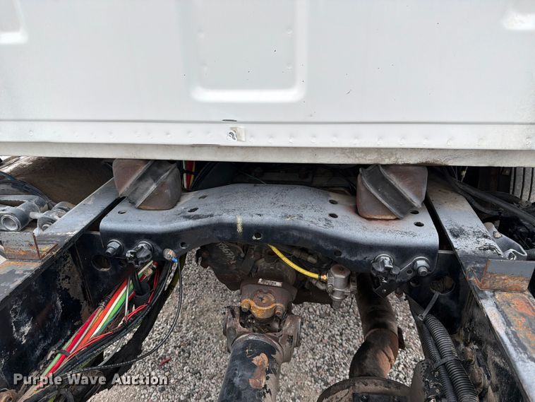 image for item FK3537 2004 Sterling L7500 truck cab and chassis
