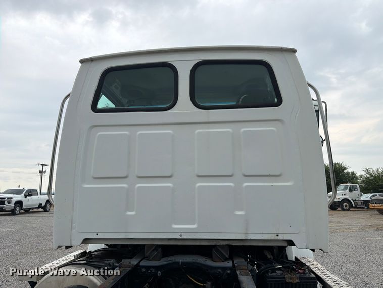 image for item FK3537 2004 Sterling L7500 truck cab and chassis