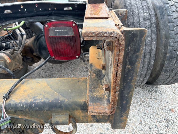 image for item FK3537 2004 Sterling L7500 truck cab and chassis