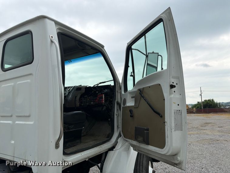 image for item FK3537 2004 Sterling L7500 truck cab and chassis