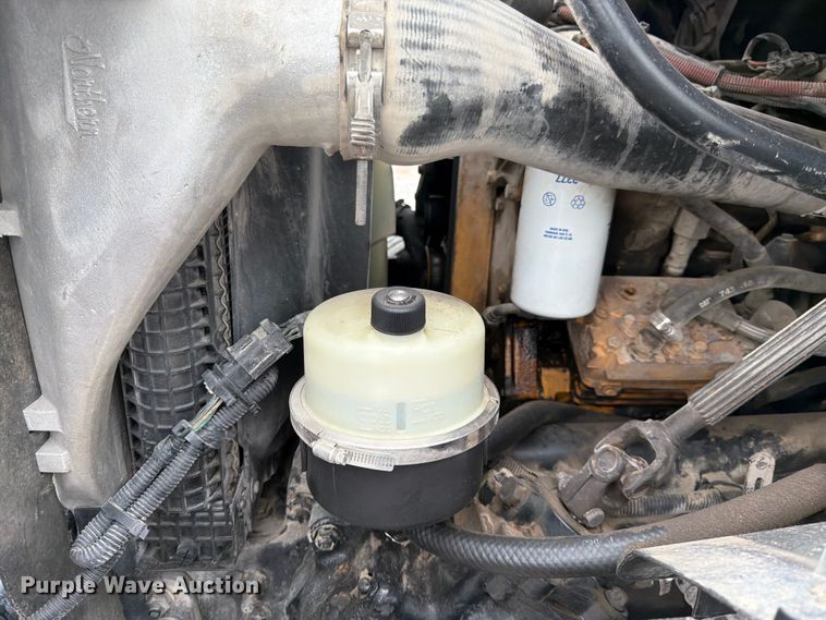 image for item FK3537 2004 Sterling L7500 truck cab and chassis
