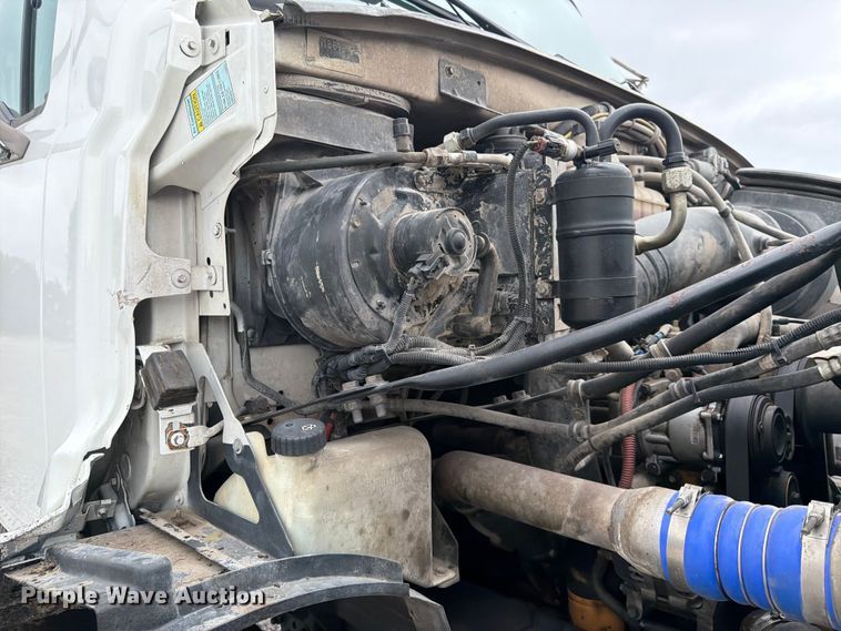 image for item FK3537 2004 Sterling L7500 truck cab and chassis
