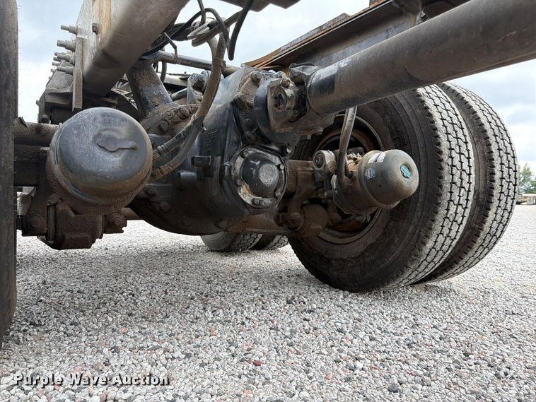 image for item FK3537 2004 Sterling L7500 truck cab and chassis