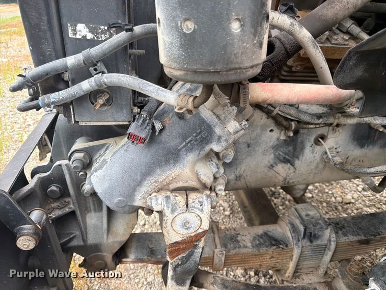 image for item FK3542 2004 Sterling L7500 truck cab and chassis