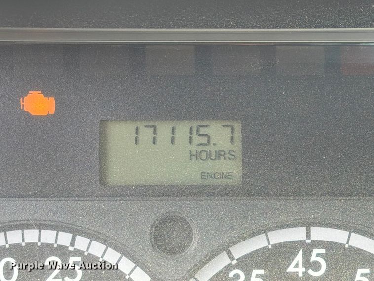 image for item FK4108 2016 Freightliner Cascadia semi truck