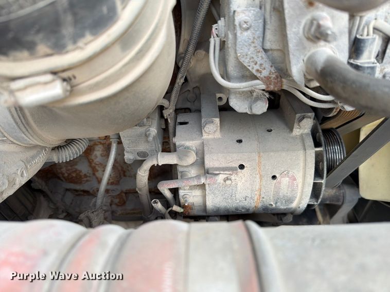 image for item FK4108 2016 Freightliner Cascadia semi truck