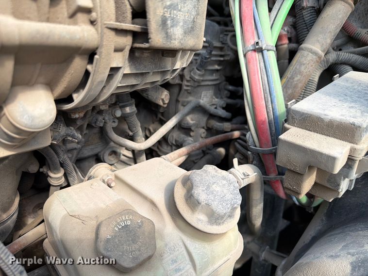 image for item FK4108 2016 Freightliner Cascadia semi truck