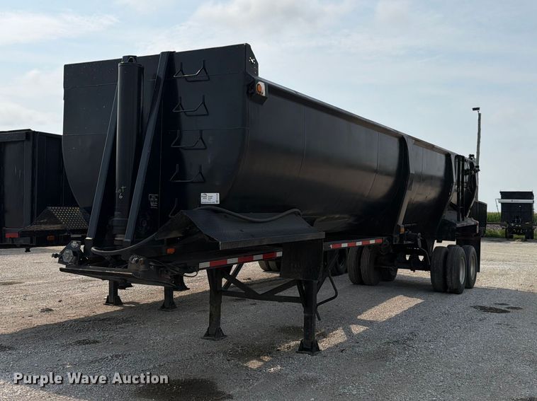 2009 Design Space Ranco end dump trailer