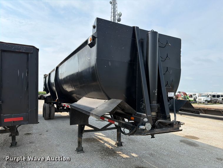 image for item FK4109 2009 Design Space Ranco end dump trailer