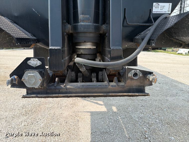 image for item FK4109 2009 Design Space Ranco end dump trailer