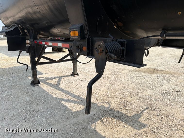 image for item FK4109 2009 Design Space Ranco end dump trailer