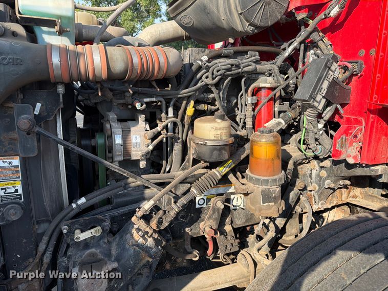 image for item FK4115 2013 Peterbilt 384 semi truck