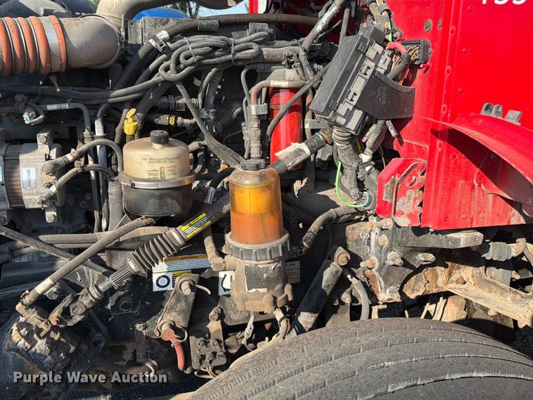 image for item FK4115 2013 Peterbilt 384 semi truck