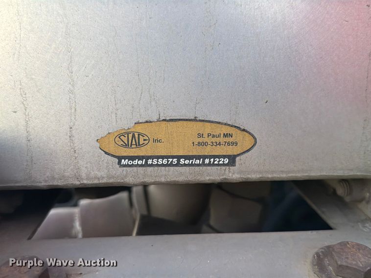 image for item FK4115 2013 Peterbilt 384 semi truck
