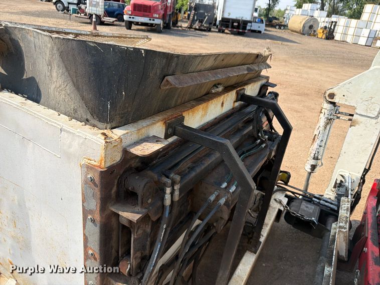 image for item FM7569 2005 Autocar WX refuse truck