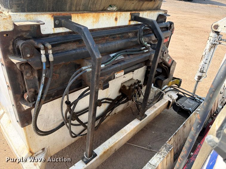 image for item FM7569 2005 Autocar WX refuse truck