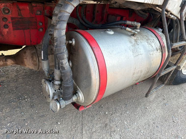 image for item FM7569 2005 Autocar WX refuse truck