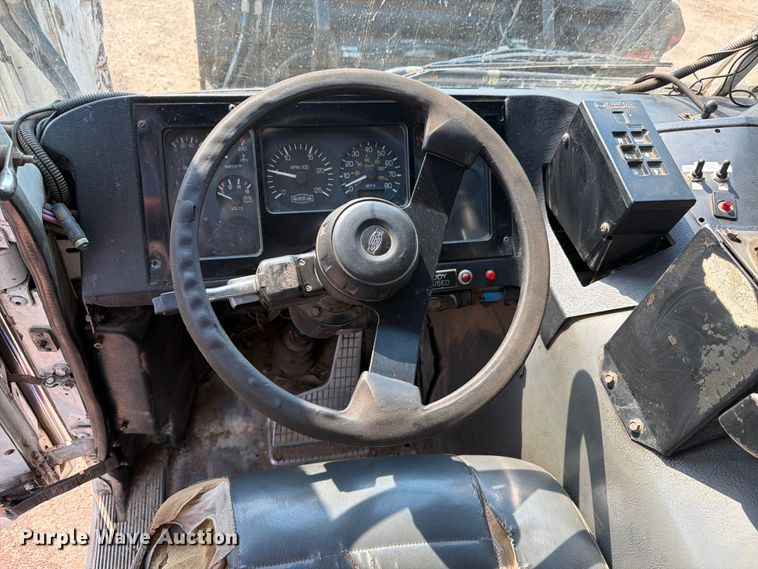 image for item FM7569 2005 Autocar WX refuse truck