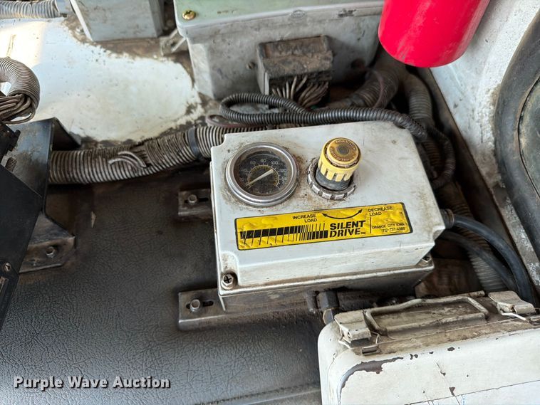 image for item FM7569 2005 Autocar WX refuse truck