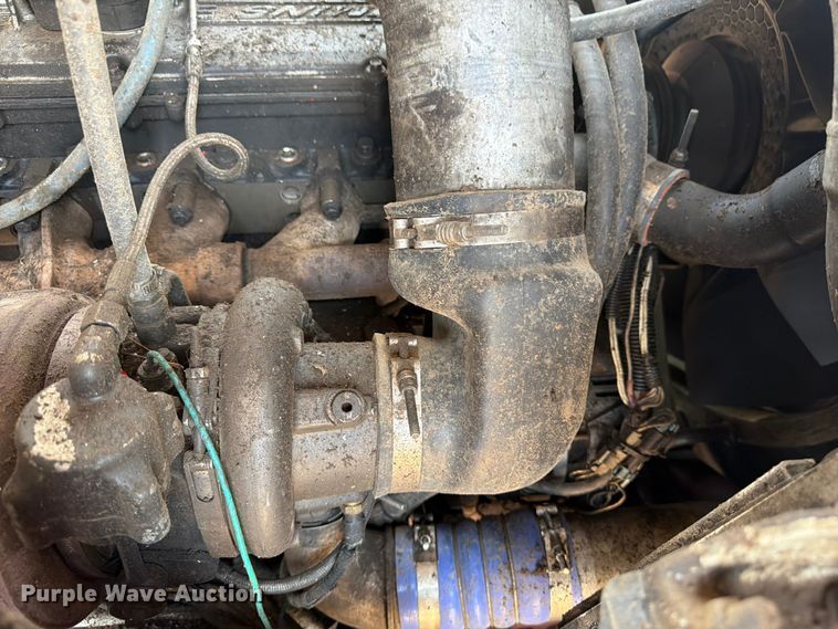 image for item FM7569 2005 Autocar WX refuse truck