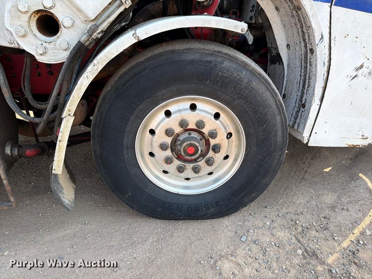 image for item FM7569 2005 Autocar WX refuse truck