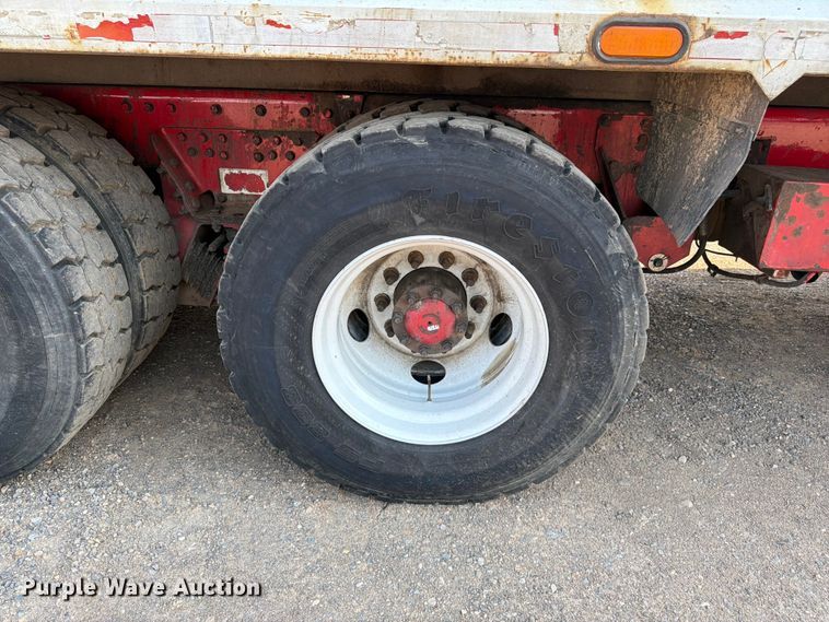 image for item FM7569 2005 Autocar WX refuse truck