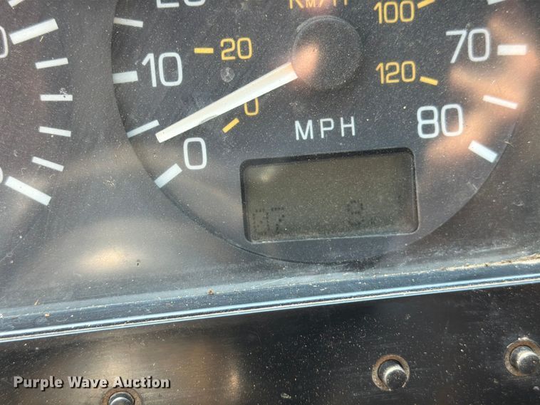 image for item FM7569 2005 Autocar WX refuse truck