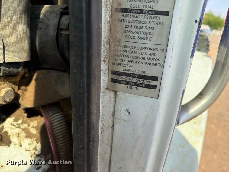 image for item FM7569 2005 Autocar WX refuse truck