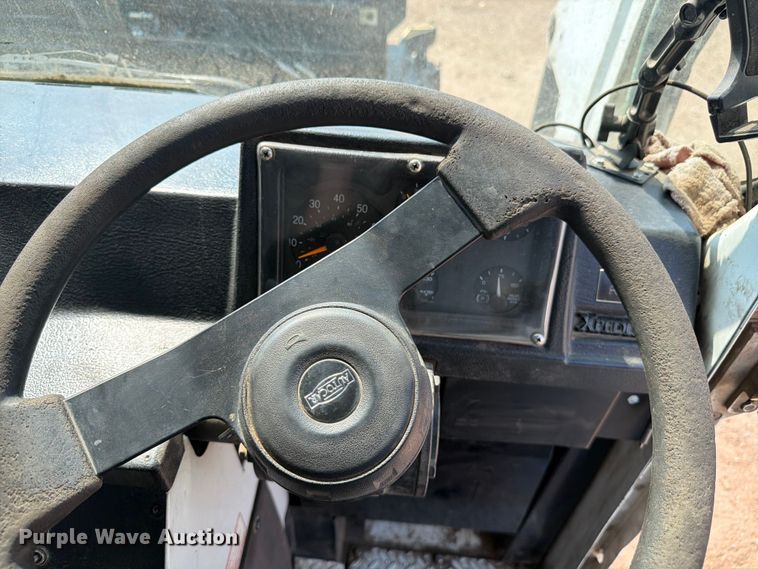 image for item FM7570 2005 Autocar WX refuse truck