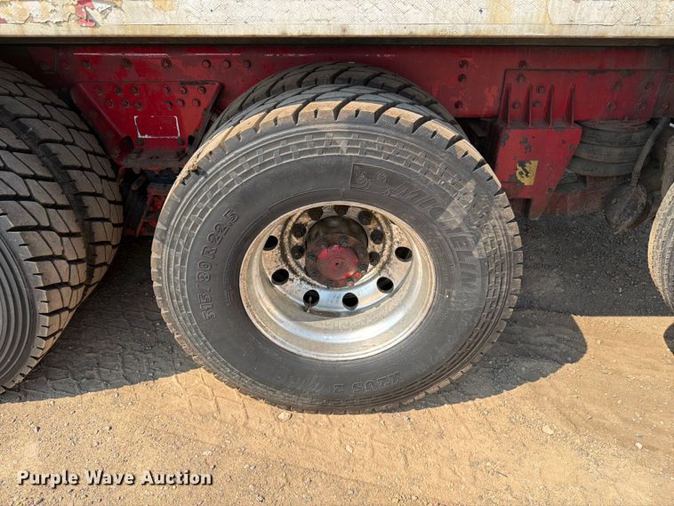 image for item FM7570 2005 Autocar WX refuse truck