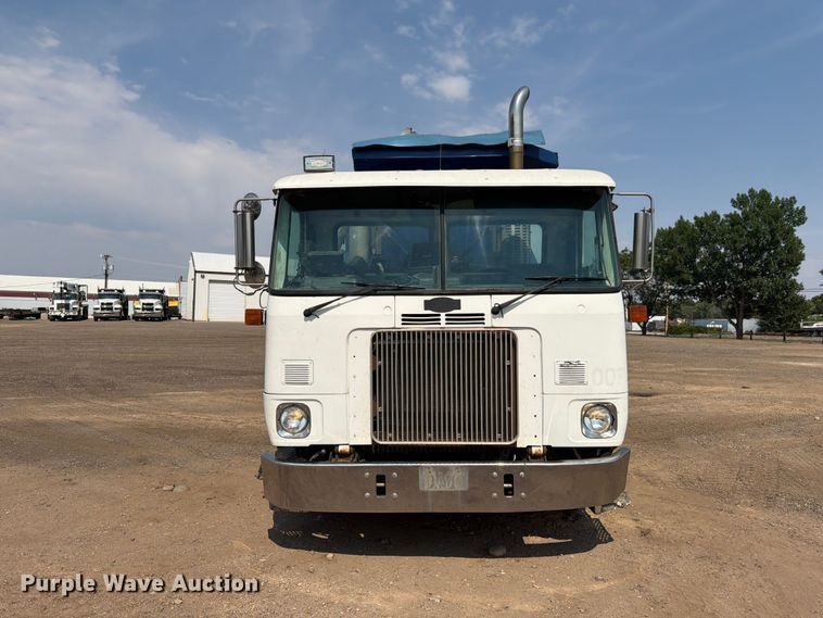 image for item FM7571 2006 Autocar WXR refuse truck