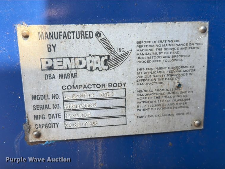 image for item FM7571 2006 Autocar WXR refuse truck