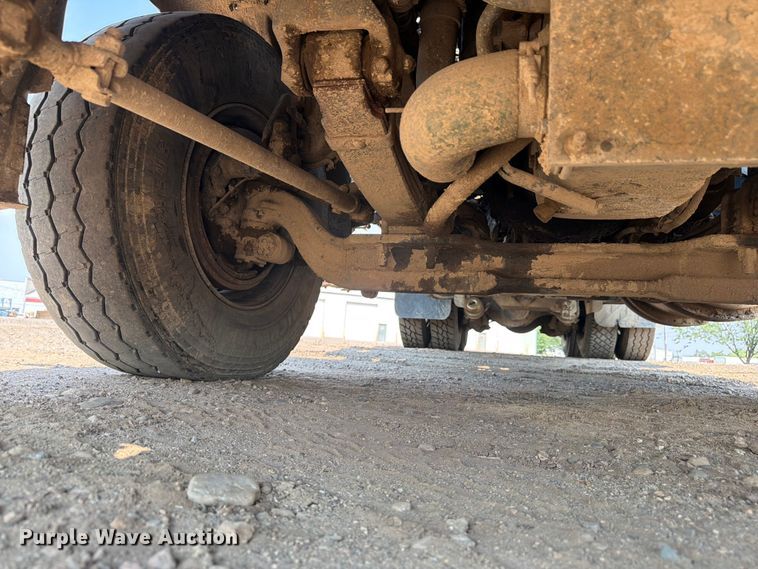 image for item FM7571 2006 Autocar WXR refuse truck