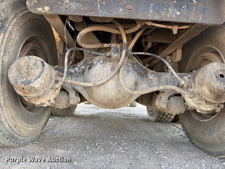 image for item FM7571 2006 Autocar WXR refuse truck